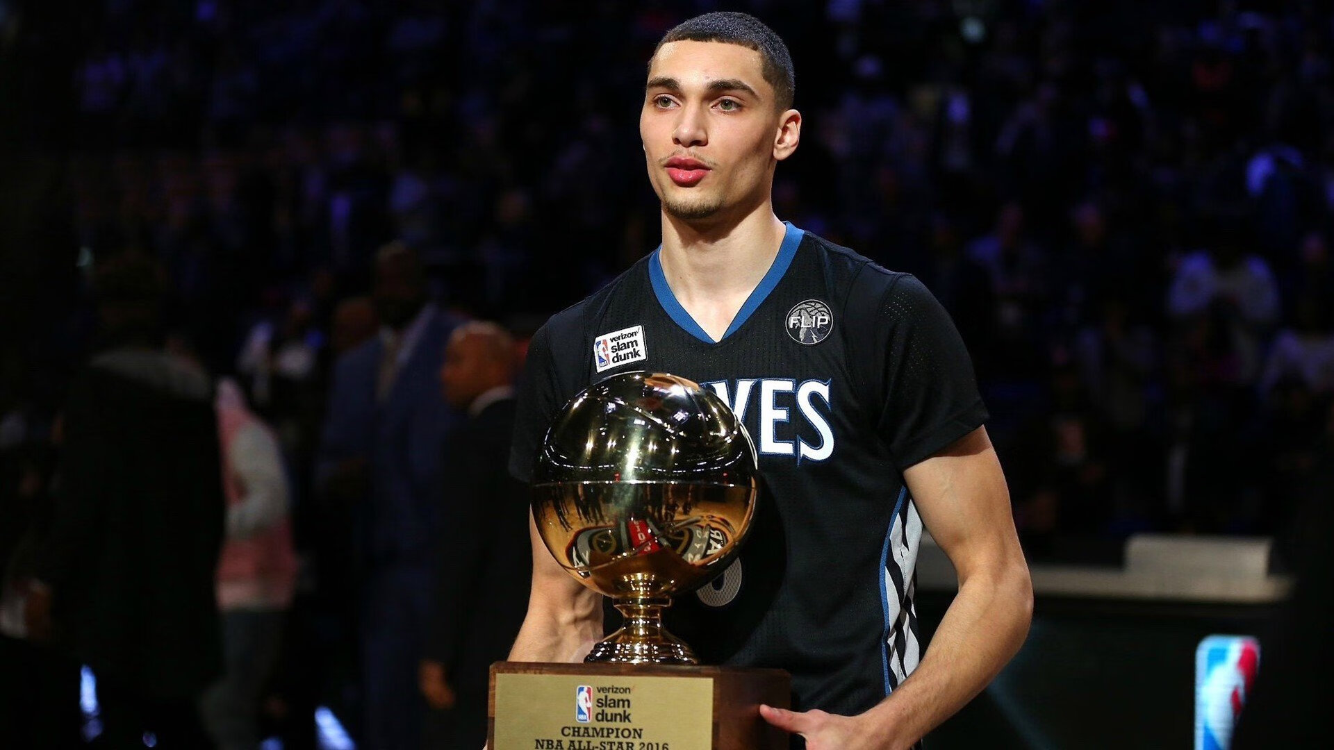 当雄鹿收割骑士，范弗利特刷新纪录，唯一性的双重证明