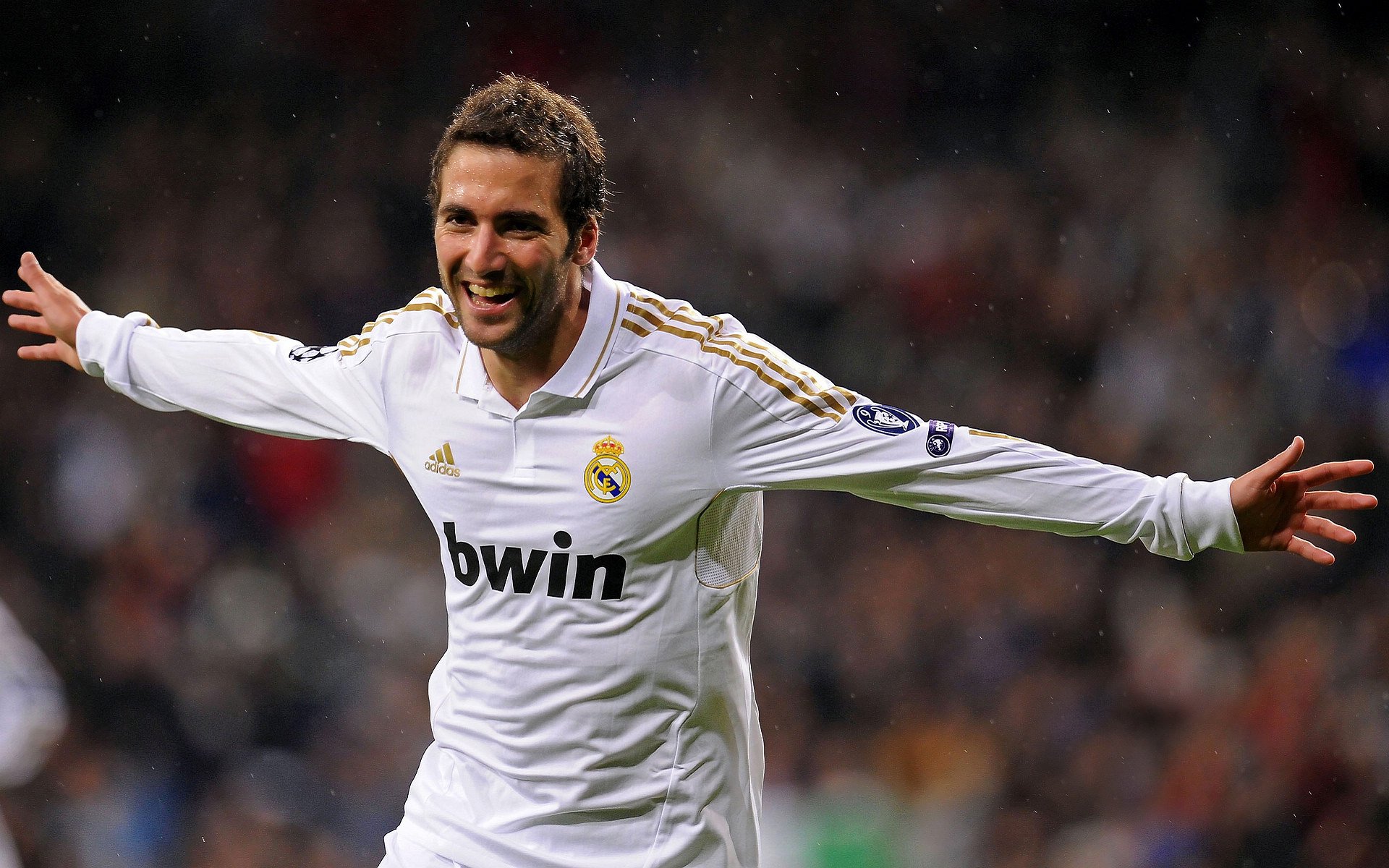 开云网页版-南美风暴席卷欧洲铁骑，智利力克法国背后的战术革命与穆勒的纪录之夜